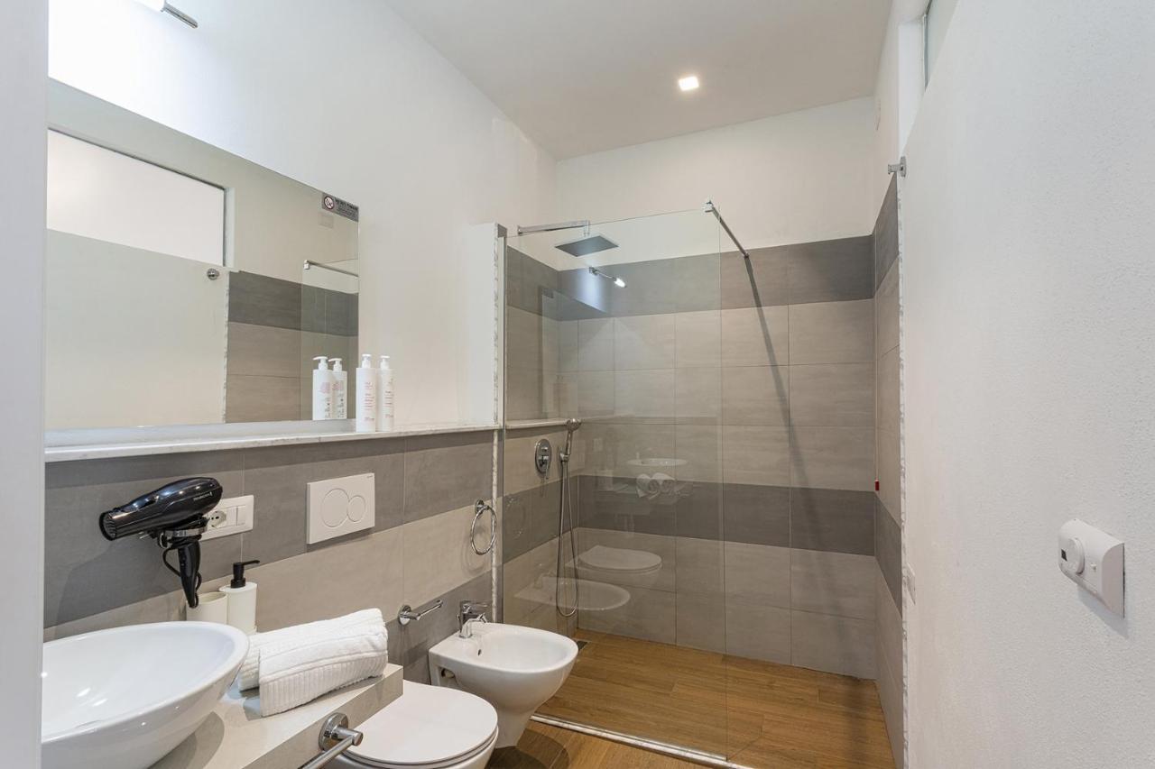 Family Flat In The City Center By Wonderful Italy Janov Exteriér fotografie